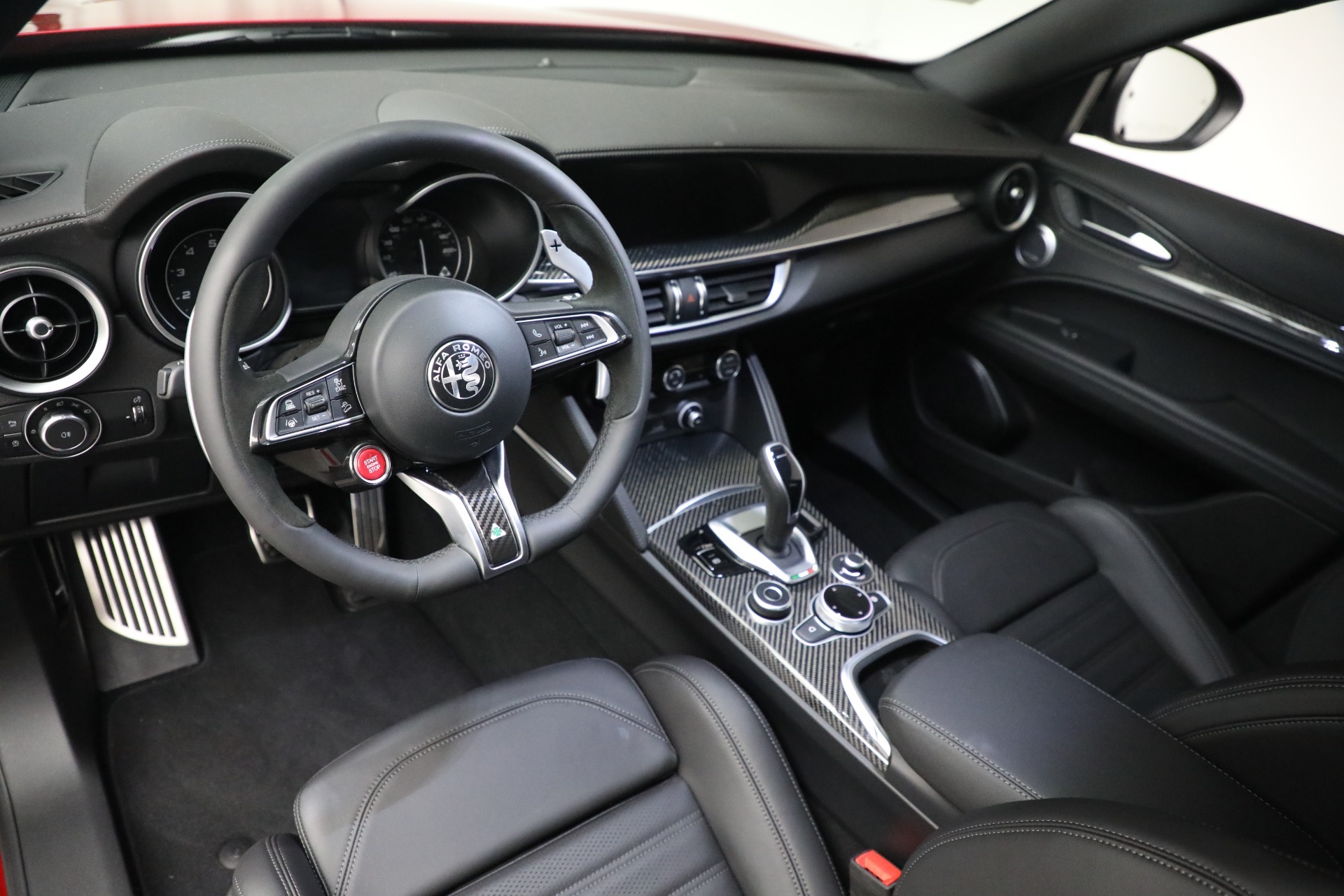 New 2022 Alfa Romeo Stelvio Quadrifoglio | St. Petersburg, FL