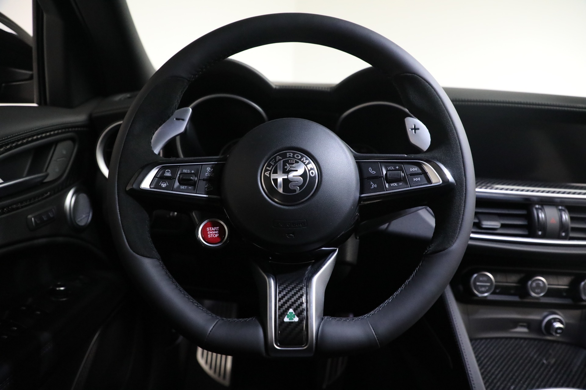 New 2022 Alfa Romeo Stelvio Quadrifoglio | St. Petersburg, FL