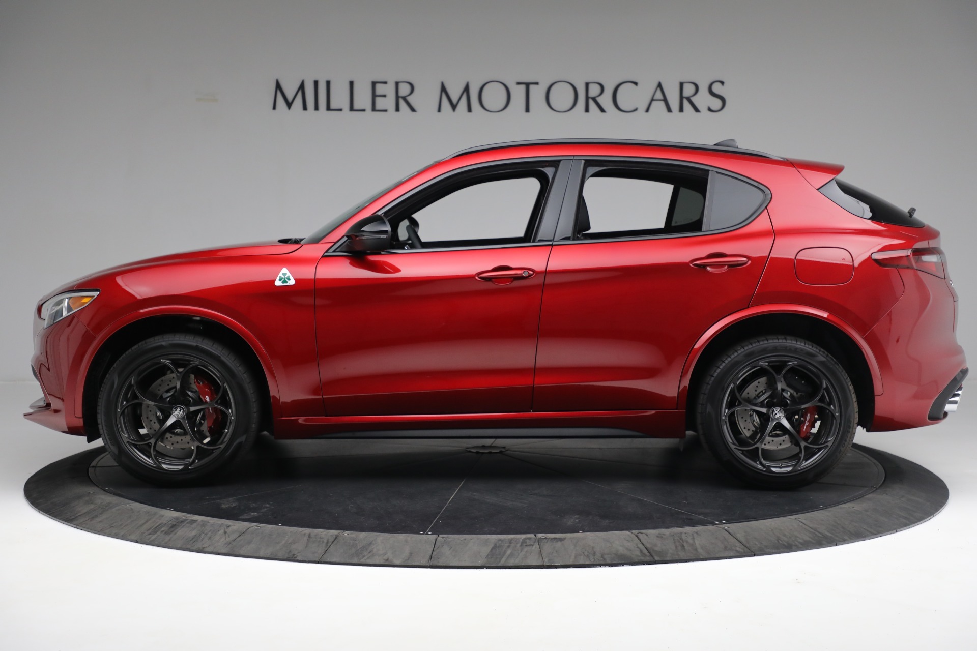 New 2022 Alfa Romeo Stelvio Quadrifoglio | St. Petersburg, FL