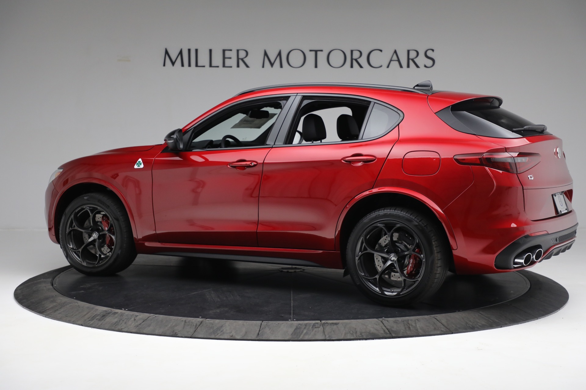 New 2022 Alfa Romeo Stelvio Quadrifoglio | St. Petersburg, FL