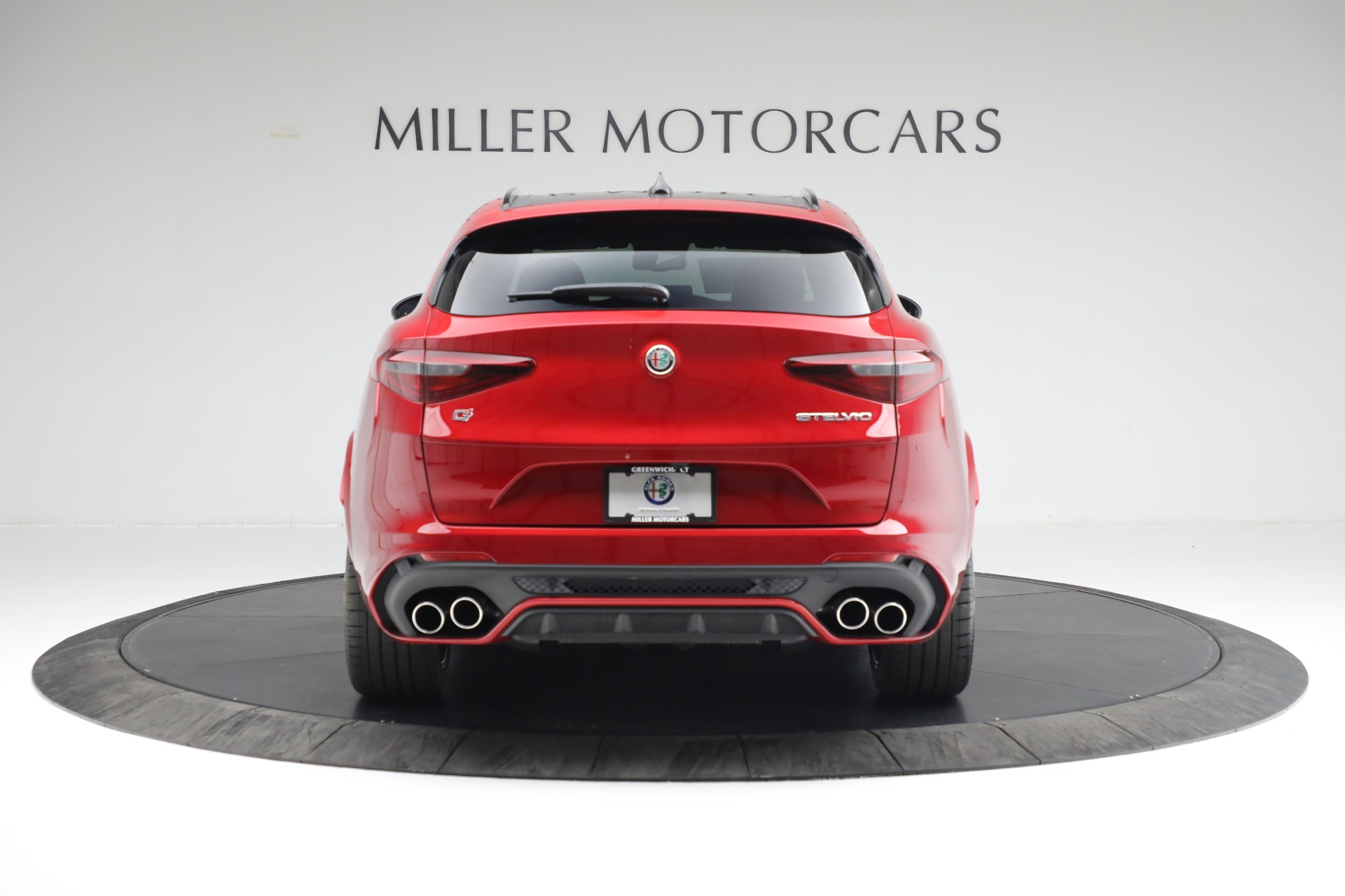 New 2022 Alfa Romeo Stelvio Quadrifoglio | St. Petersburg, FL