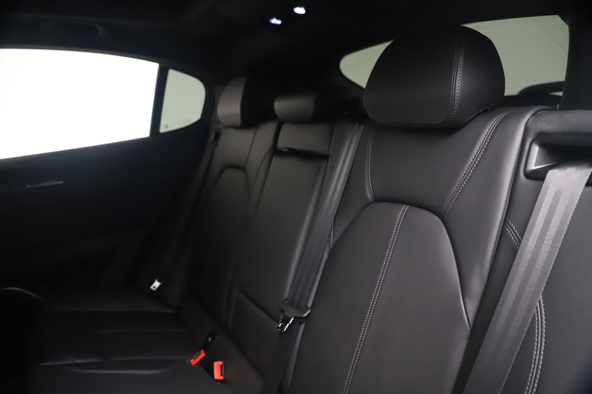 New 2022 Alfa Romeo Stelvio Sprint | St. Petersburg, FL