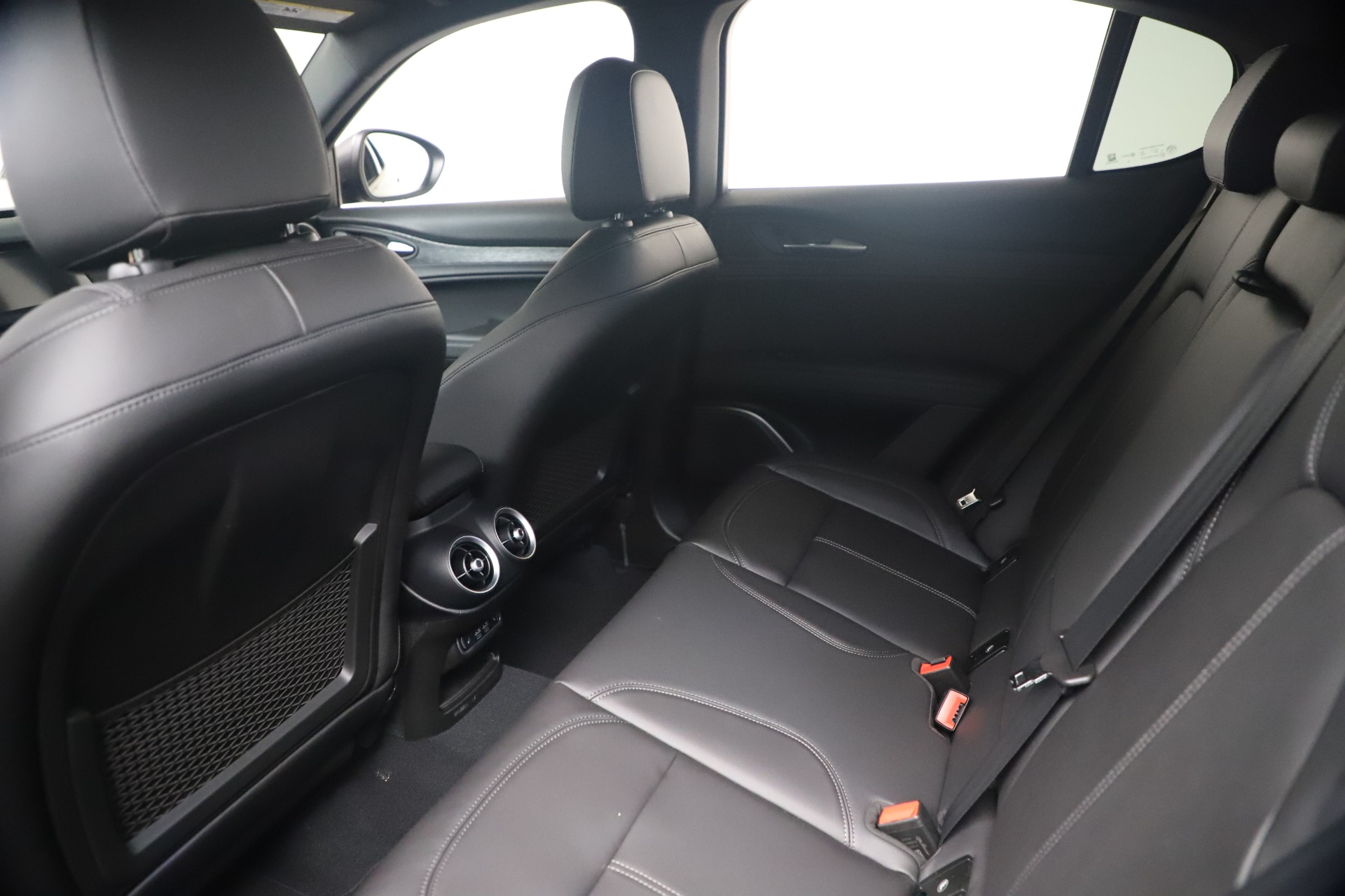 New 2022 Alfa Romeo Stelvio Sprint | St. Petersburg, FL