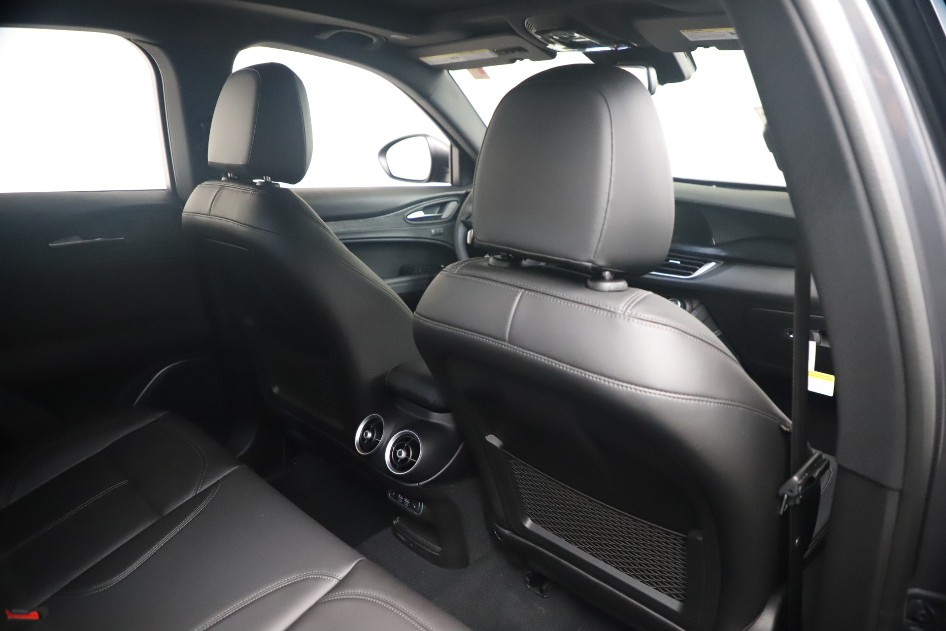 New 2022 Alfa Romeo Stelvio Sprint | St. Petersburg, FL