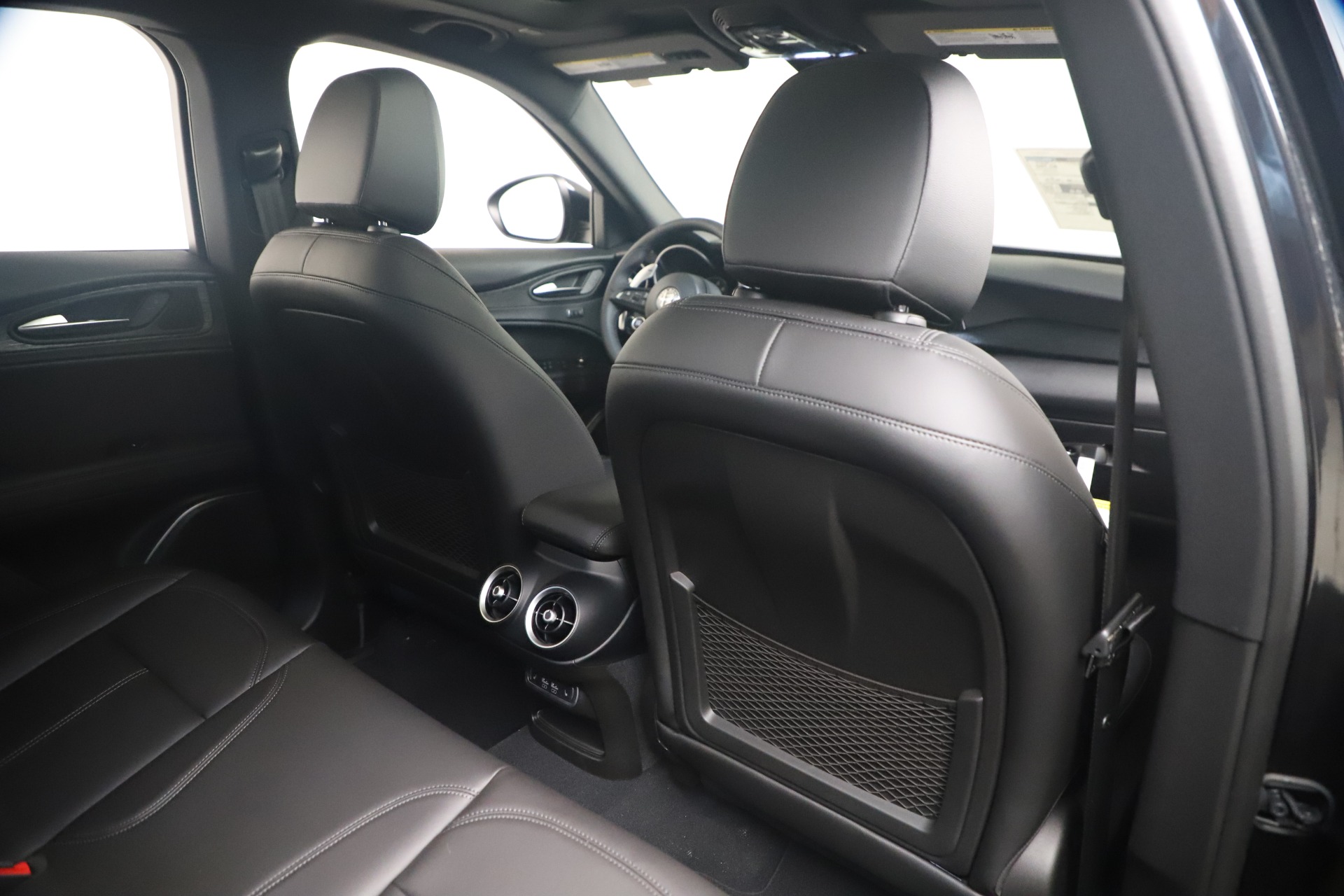 New 2022 Alfa Romeo Stelvio Sprint | St. Petersburg, FL