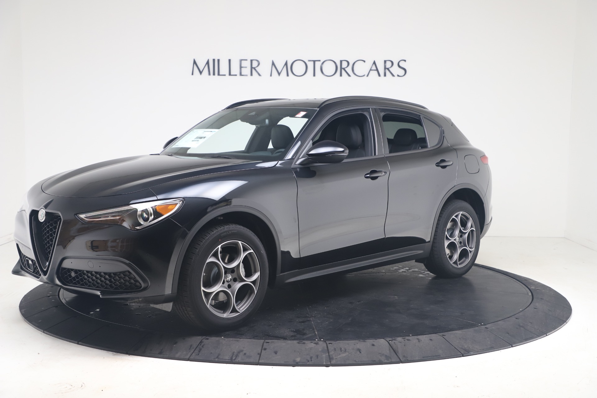 New 2022 Alfa Romeo Stelvio Sprint | St. Petersburg, FL