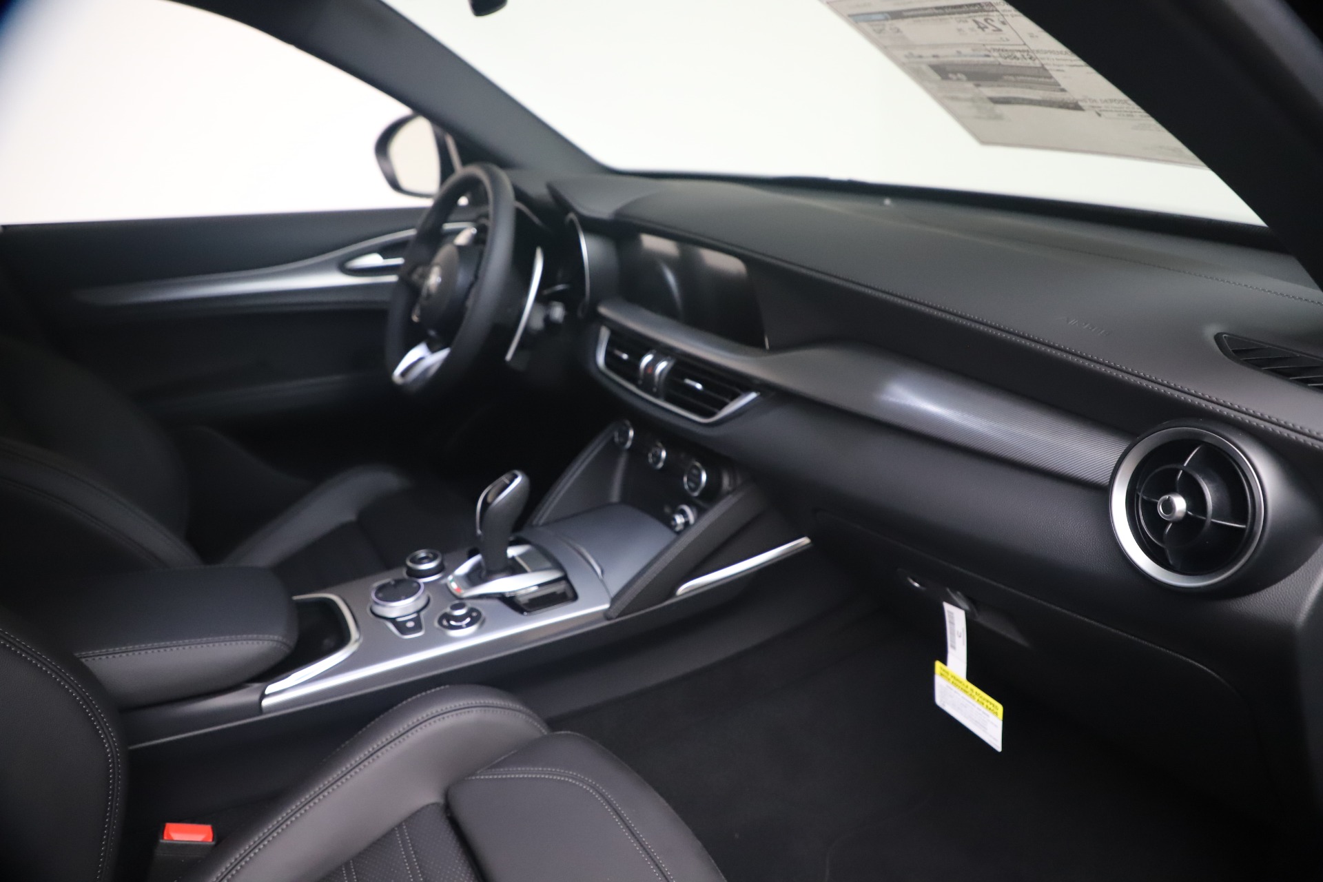 New 2022 Alfa Romeo Stelvio Veloce | St. Petersburg, FL