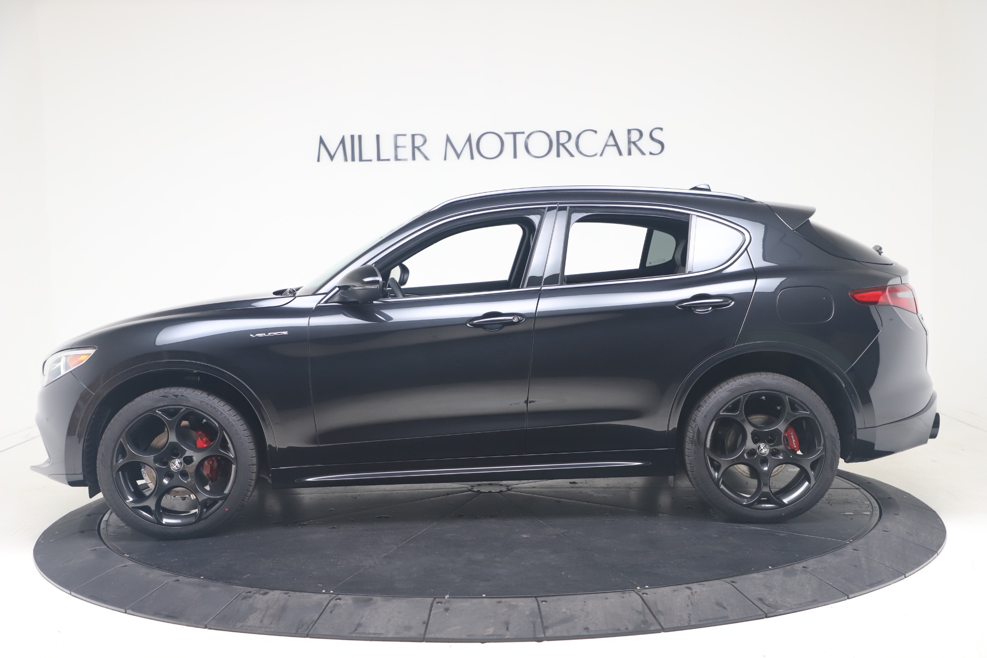 New 2022 Alfa Romeo Stelvio Veloce | St. Petersburg, FL