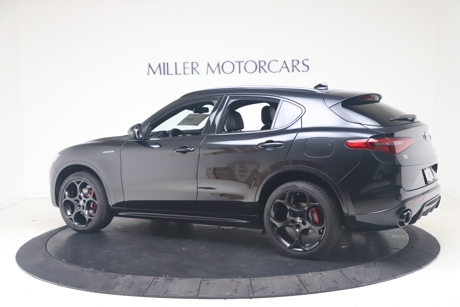 New 2022 Alfa Romeo Stelvio Veloce | St. Petersburg, FL