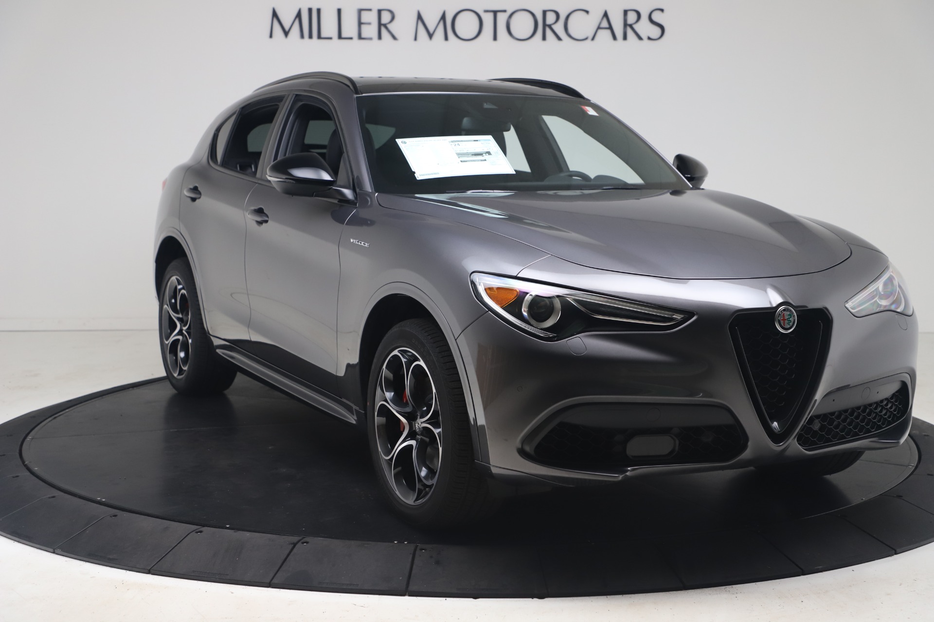 New 2022 Alfa Romeo Stelvio Veloce | St. Petersburg, FL