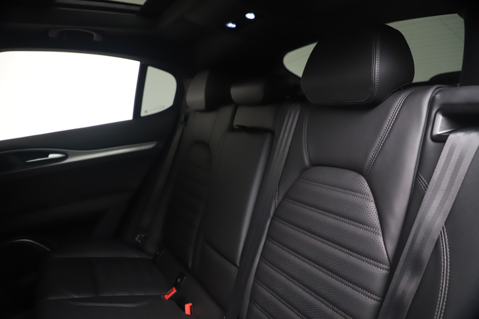 New 2022 Alfa Romeo Stelvio Veloce | St. Petersburg, FL