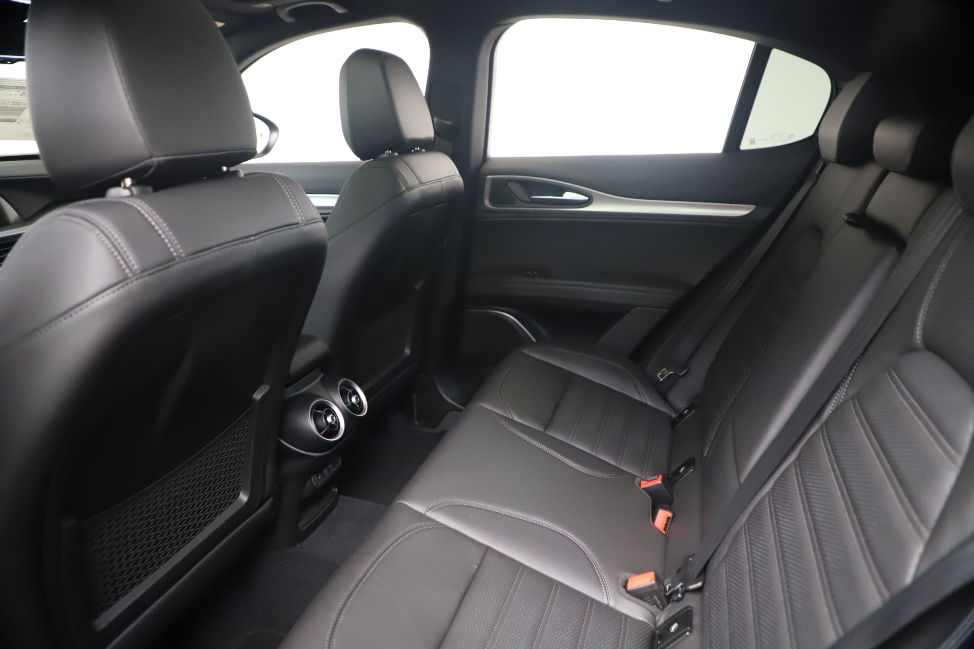 New 2022 Alfa Romeo Stelvio Veloce | St. Petersburg, FL