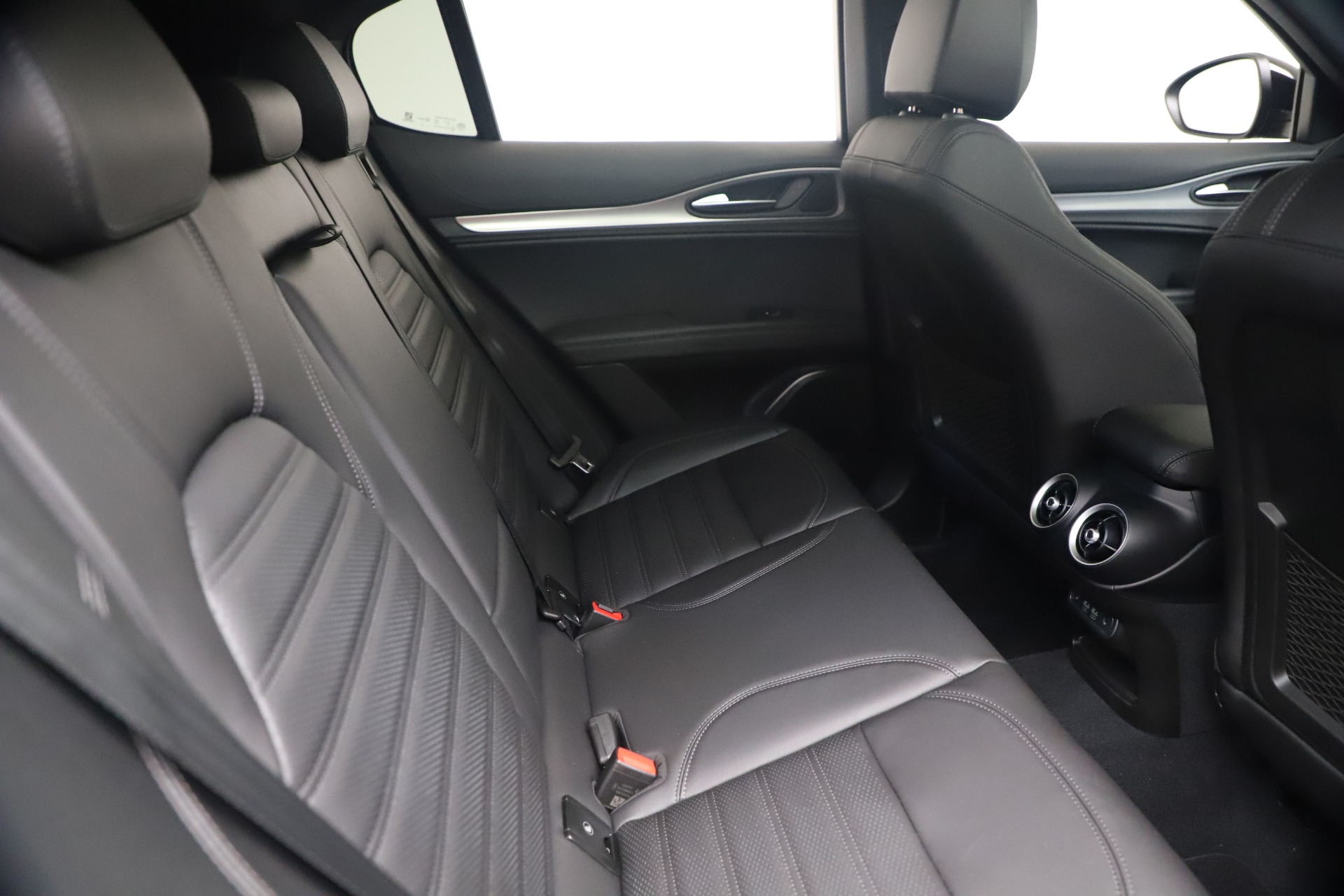 New 2022 Alfa Romeo Stelvio Veloce | St. Petersburg, FL
