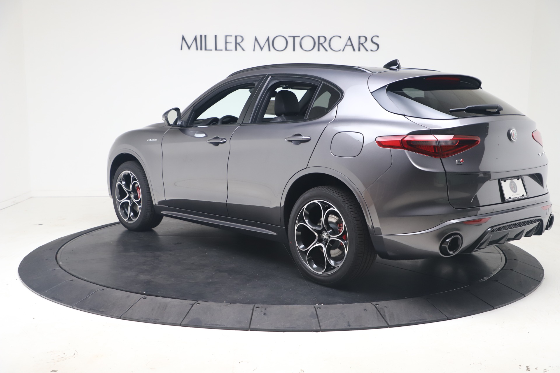 New 2022 Alfa Romeo Stelvio Veloce | St. Petersburg, FL
