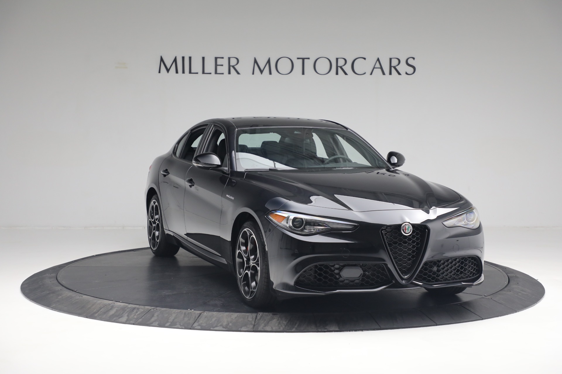 New 2022 Alfa Romeo Giulia Veloce | St. Petersburg, FL