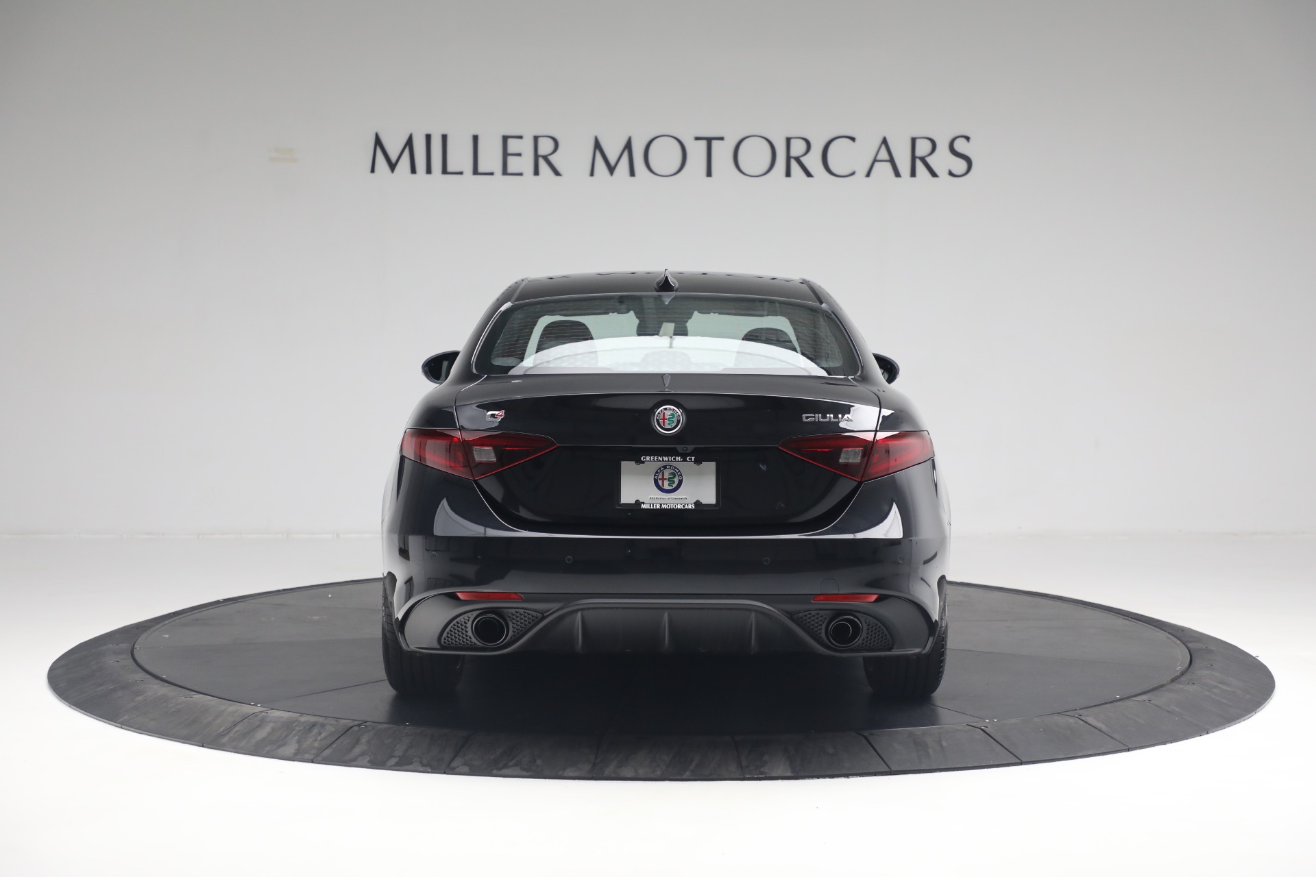 New 2022 Alfa Romeo Giulia Veloce | St. Petersburg, FL