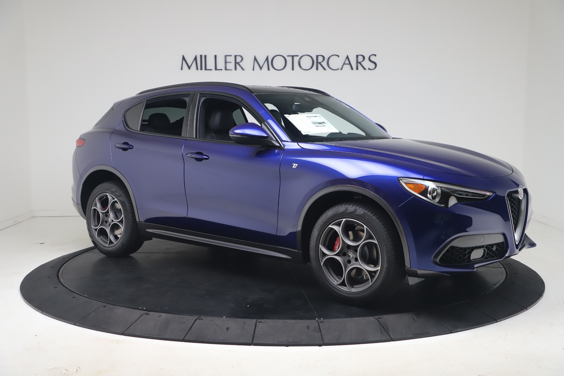 New 2022 Alfa Romeo Stelvio Ti | St. Petersburg, FL
