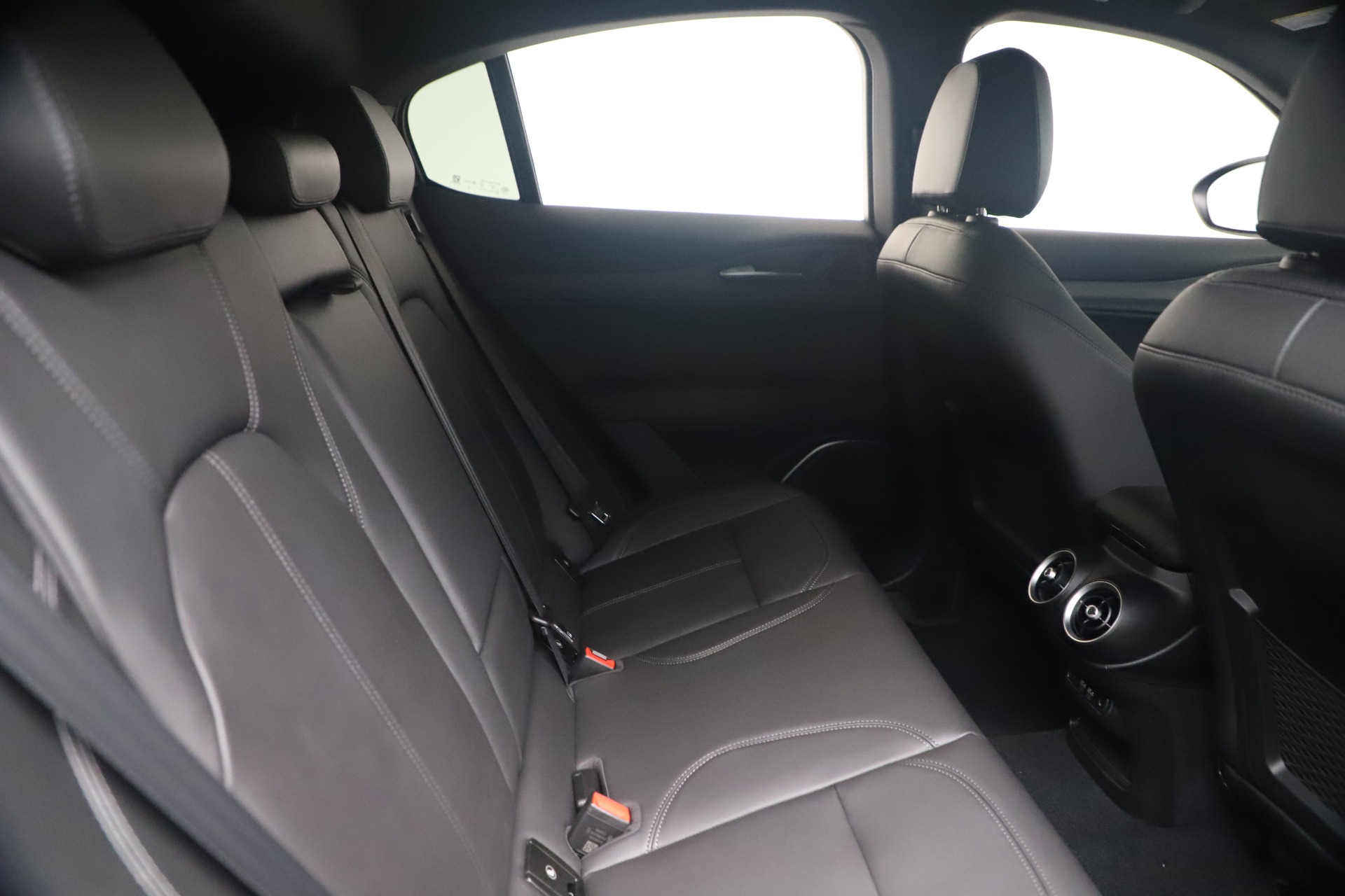 New 2022 Alfa Romeo Stelvio Ti | St. Petersburg, FL