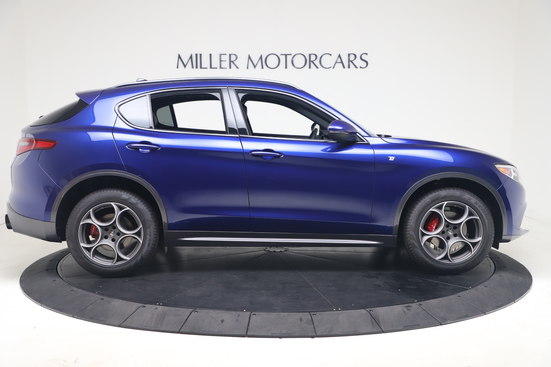 New 2022 Alfa Romeo Stelvio Ti | St. Petersburg, FL