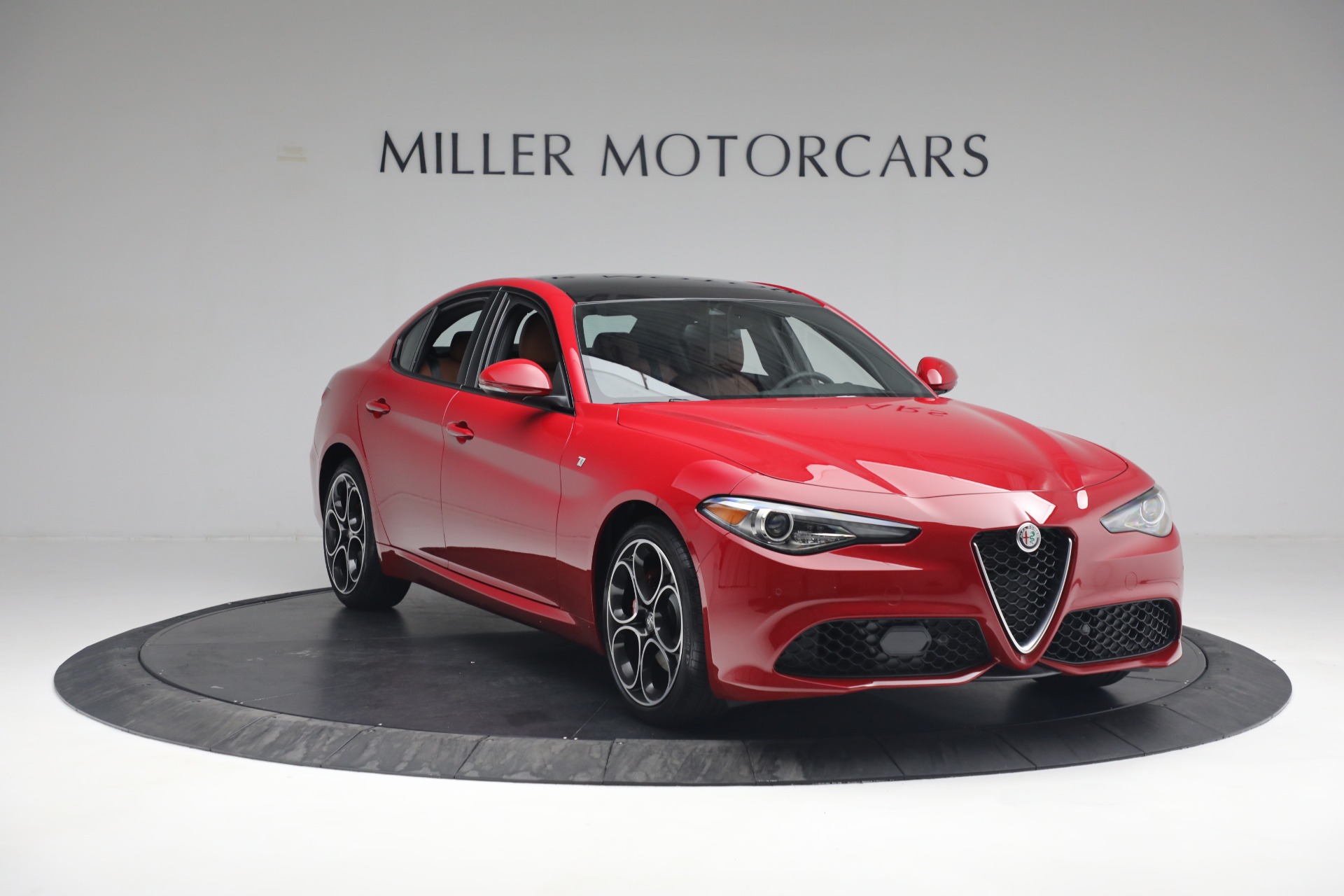 New 2022 Alfa Romeo Giulia Ti | St. Petersburg, FL