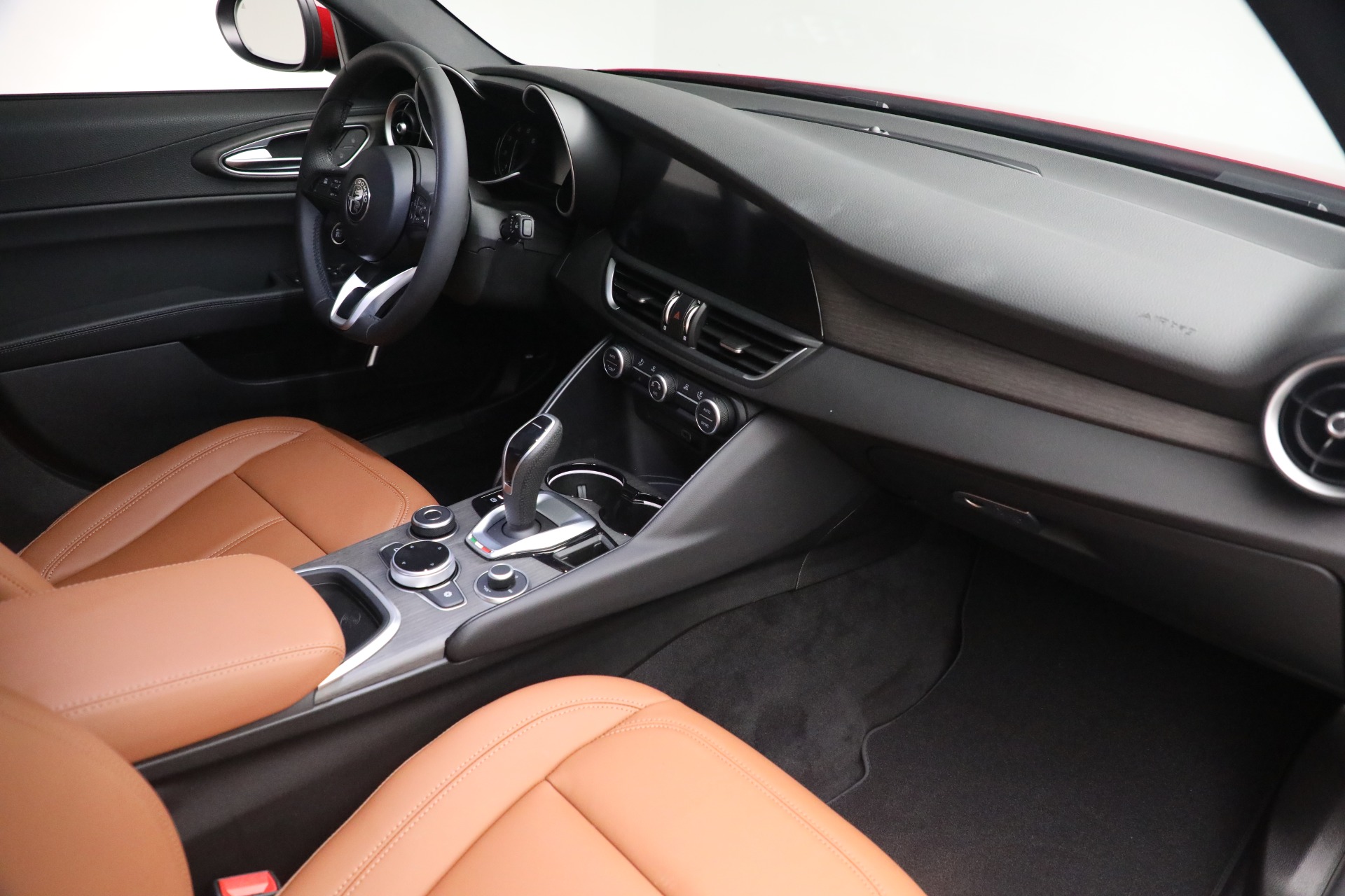 New 2022 Alfa Romeo Giulia Ti | St. Petersburg, FL