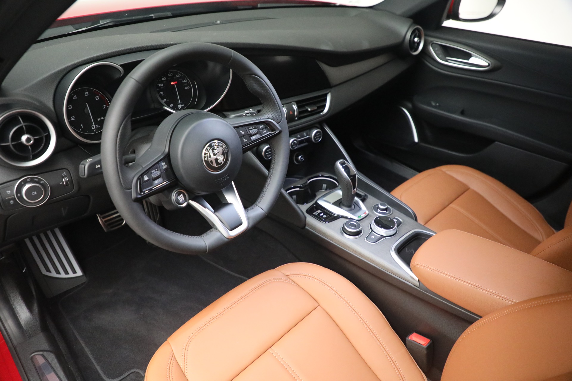 New 2022 Alfa Romeo Giulia Ti | St. Petersburg, FL