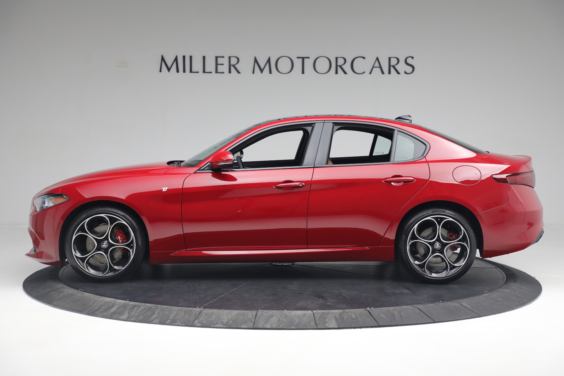 New 2022 Alfa Romeo Giulia Ti | St. Petersburg, FL
