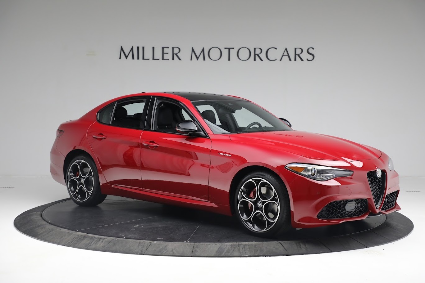 New 2022 Alfa Romeo Giulia Veloce | St. Petersburg, FL