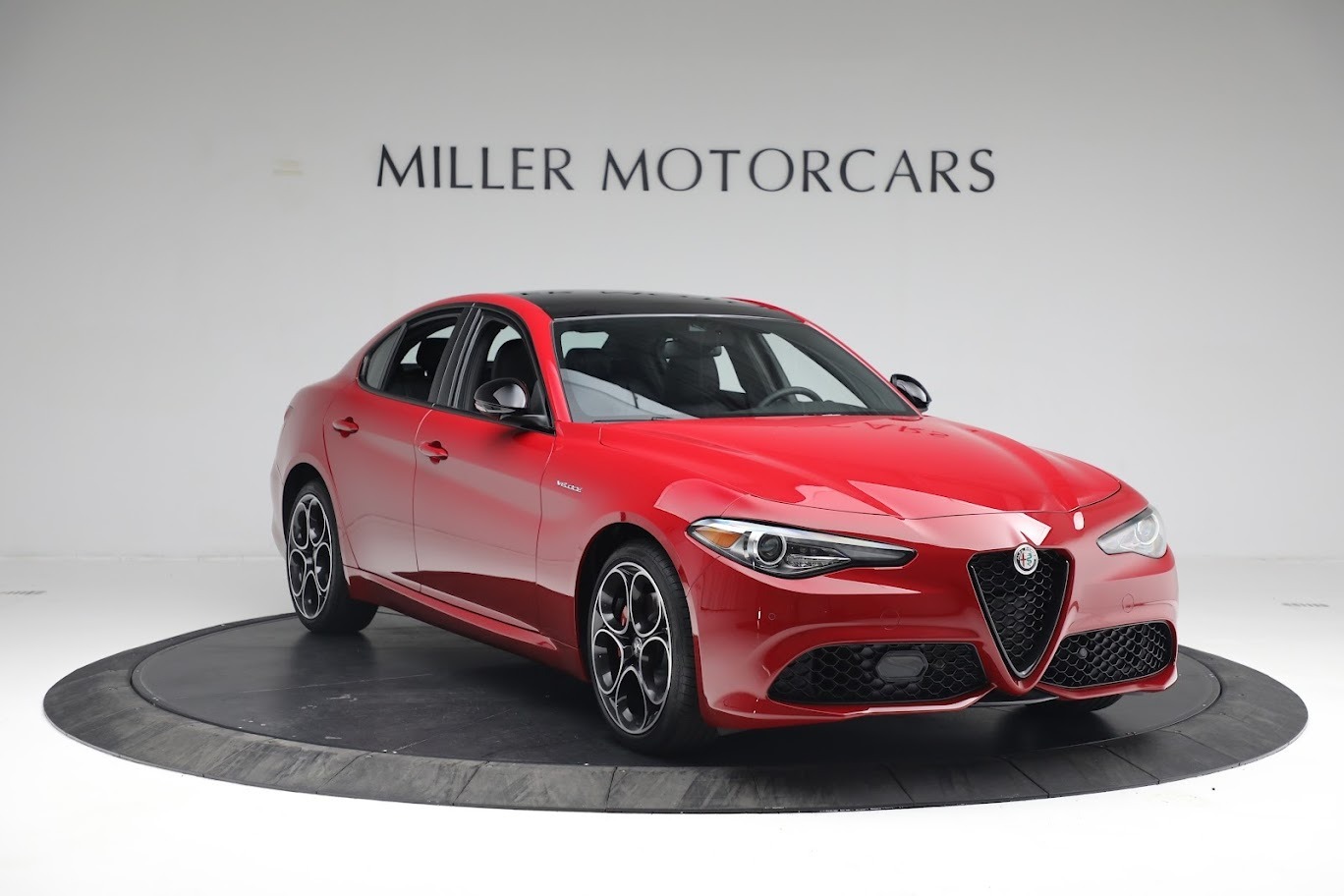 New 2022 Alfa Romeo Giulia Veloce | St. Petersburg, FL