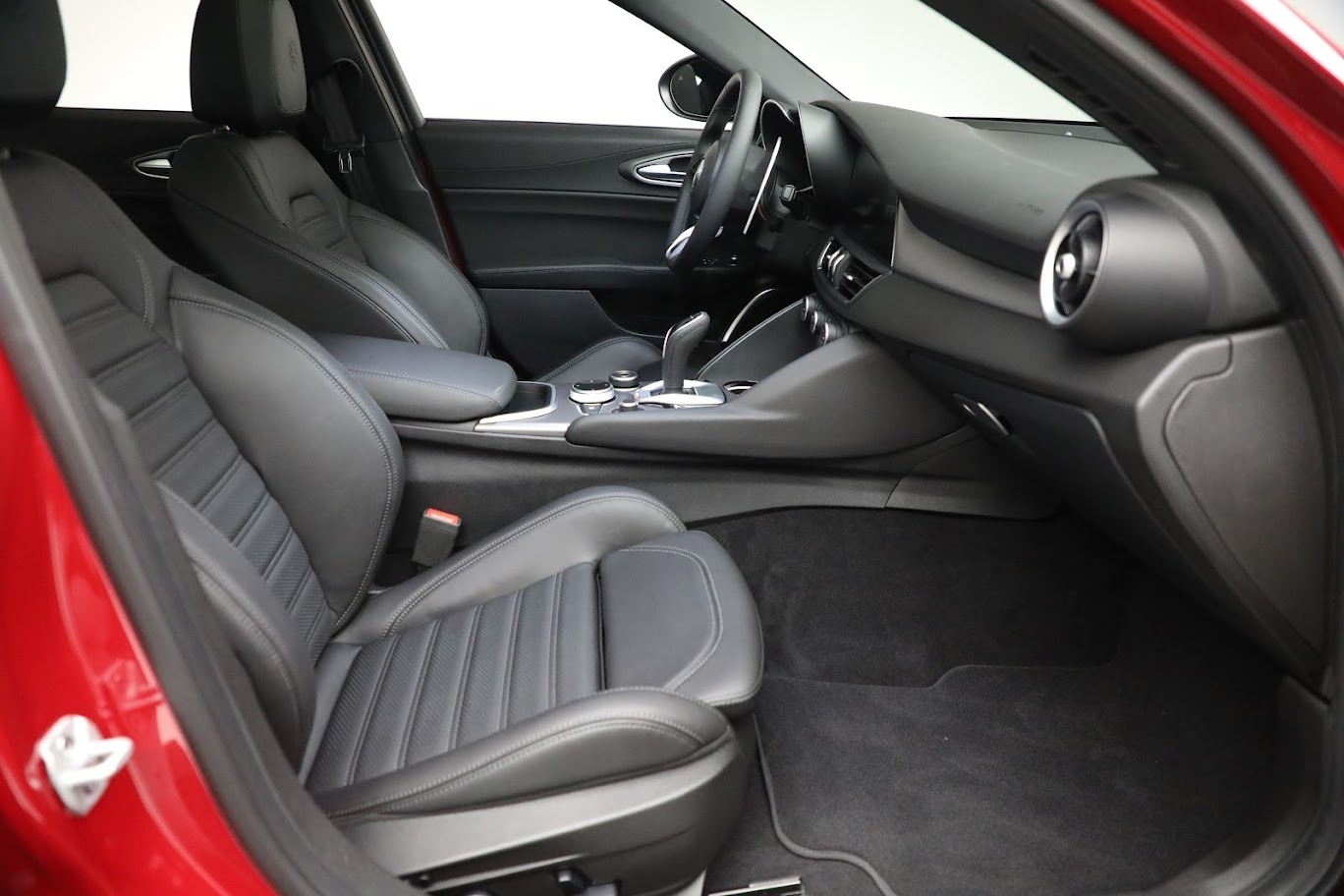 New 2022 Alfa Romeo Giulia Veloce | St. Petersburg, FL