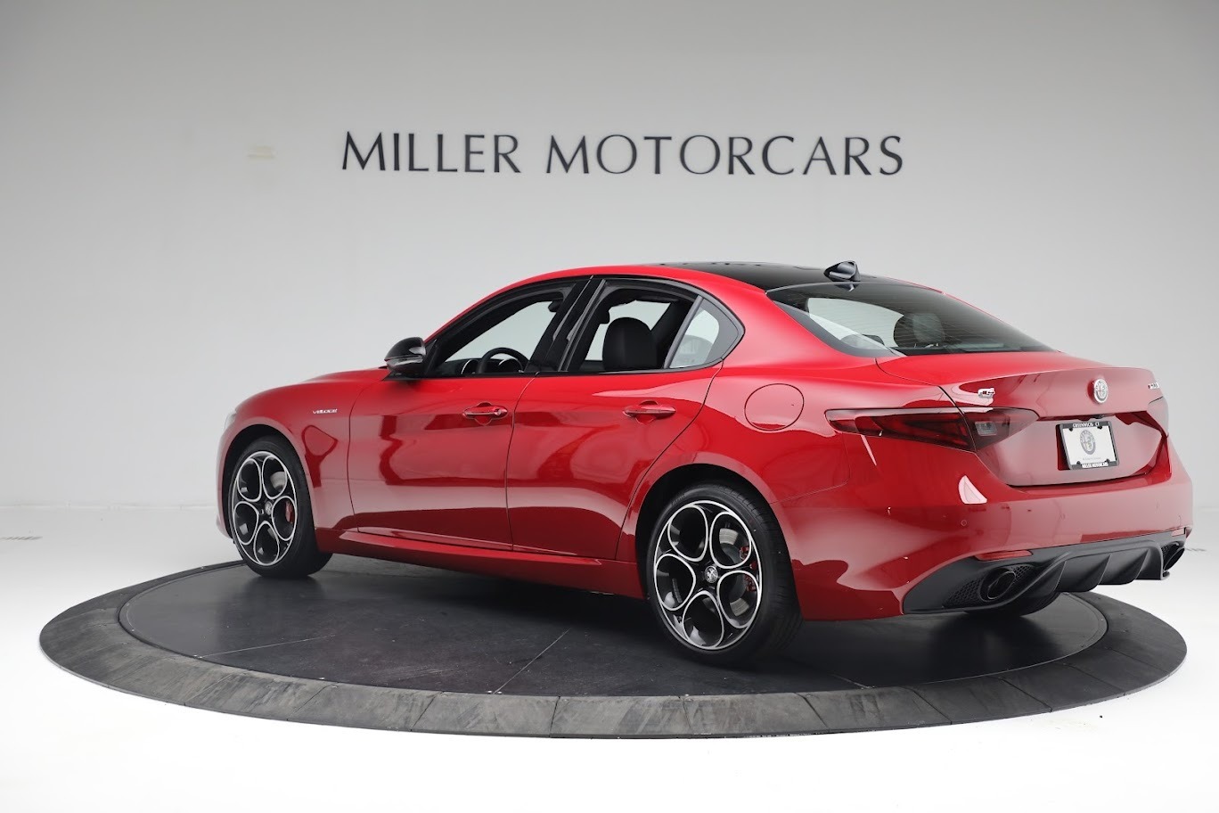 New 2022 Alfa Romeo Giulia Veloce | St. Petersburg, FL