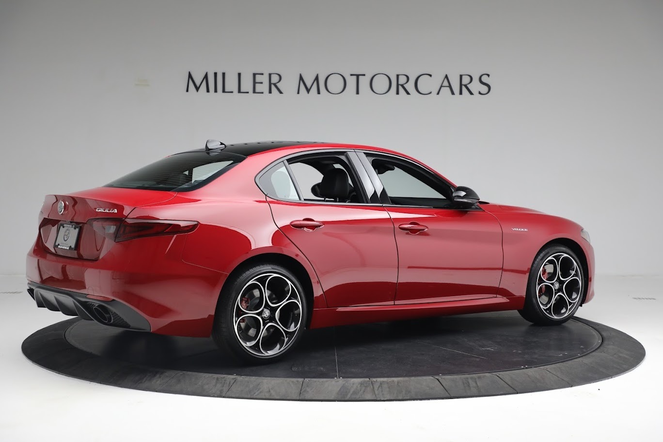 New 2022 Alfa Romeo Giulia Veloce | St. Petersburg, FL