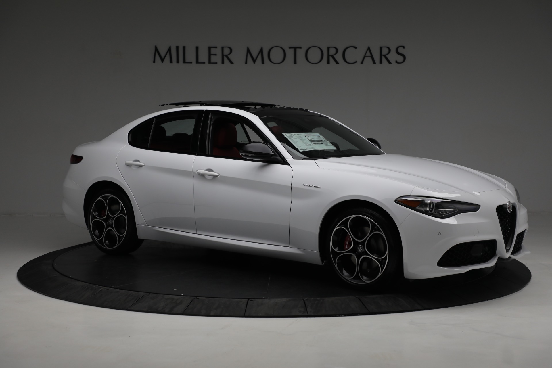 New 2022 Alfa Romeo Giulia Veloce | St. Petersburg, FL