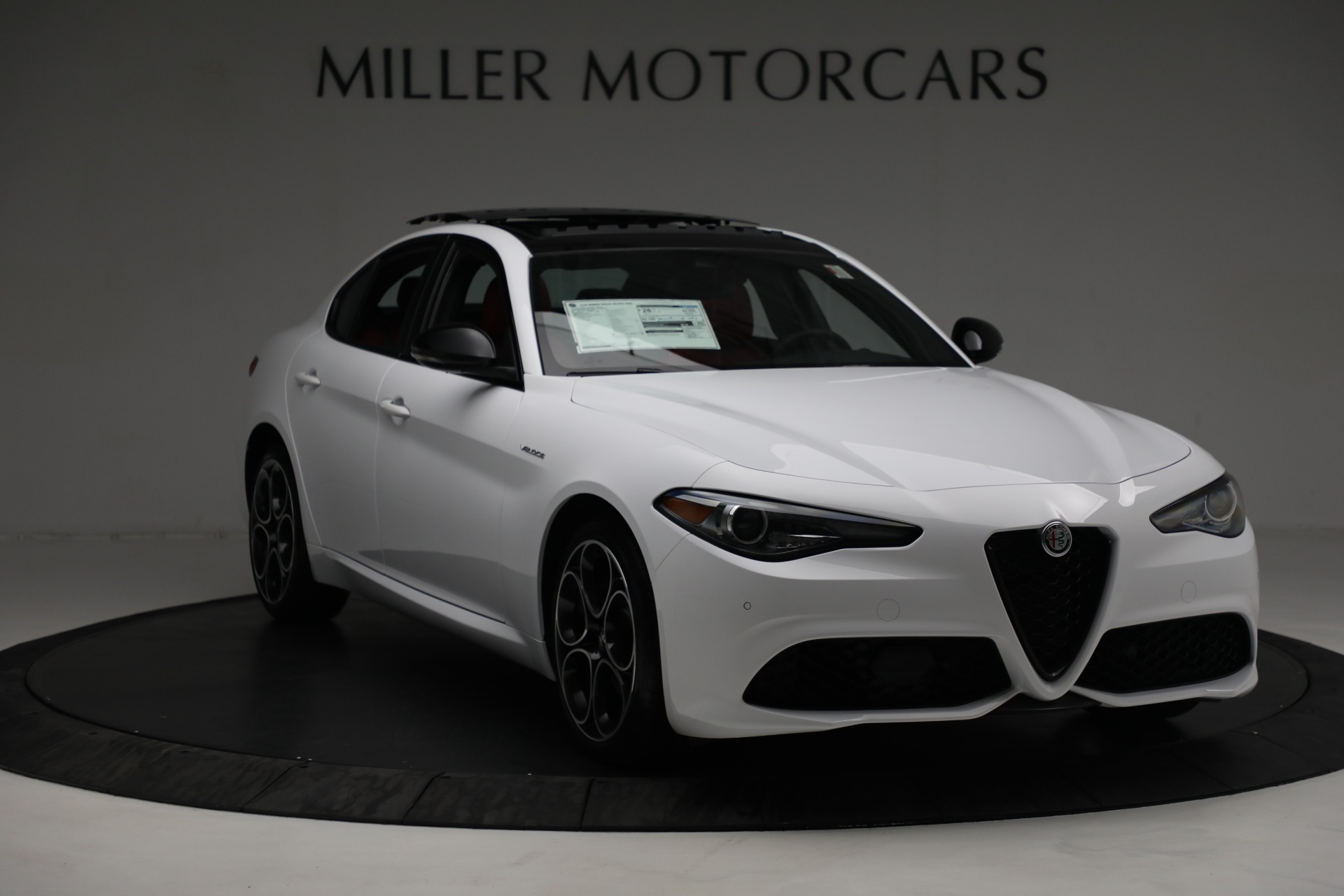 New 2022 Alfa Romeo Giulia Veloce | St. Petersburg, FL