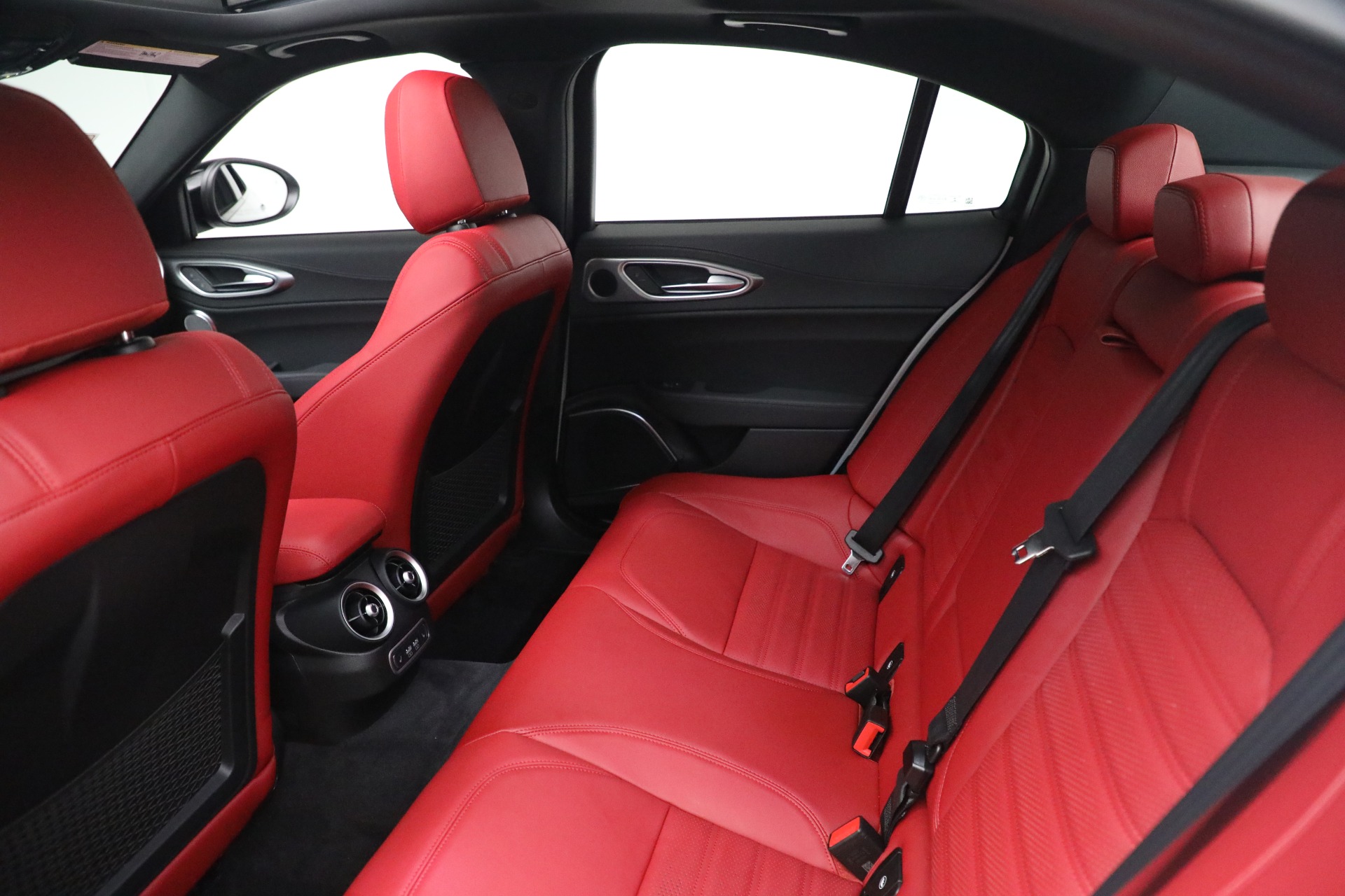 New 2022 Alfa Romeo Giulia Veloce | St. Petersburg, FL