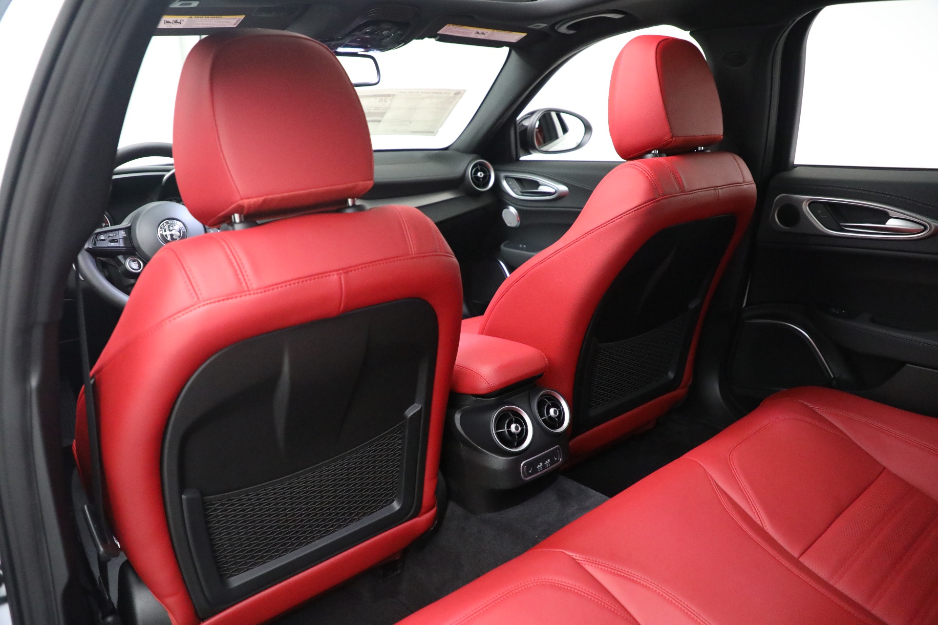 New 2022 Alfa Romeo Giulia Veloce | St. Petersburg, FL