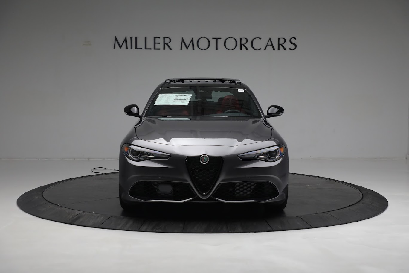 New 2022 Alfa Romeo Giulia Veloce | St. Petersburg, FL