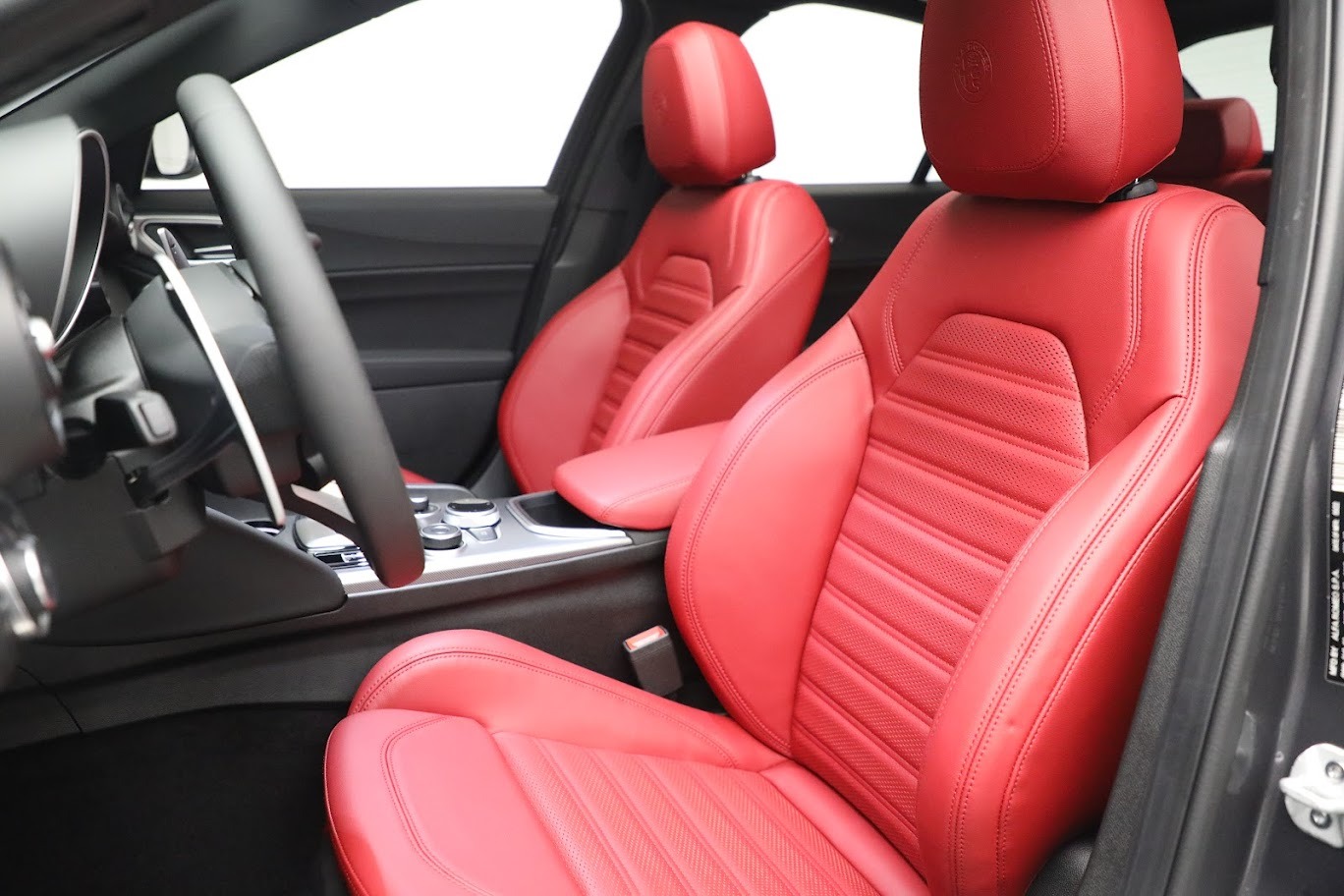 New 2022 Alfa Romeo Giulia Veloce | St. Petersburg, FL