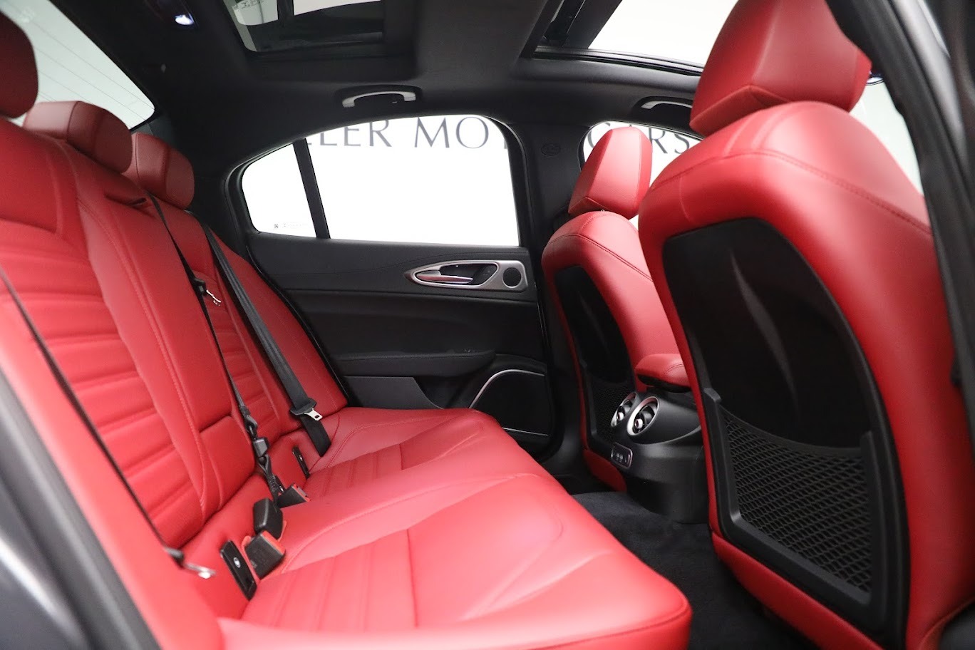 New 2022 Alfa Romeo Giulia Veloce | St. Petersburg, FL