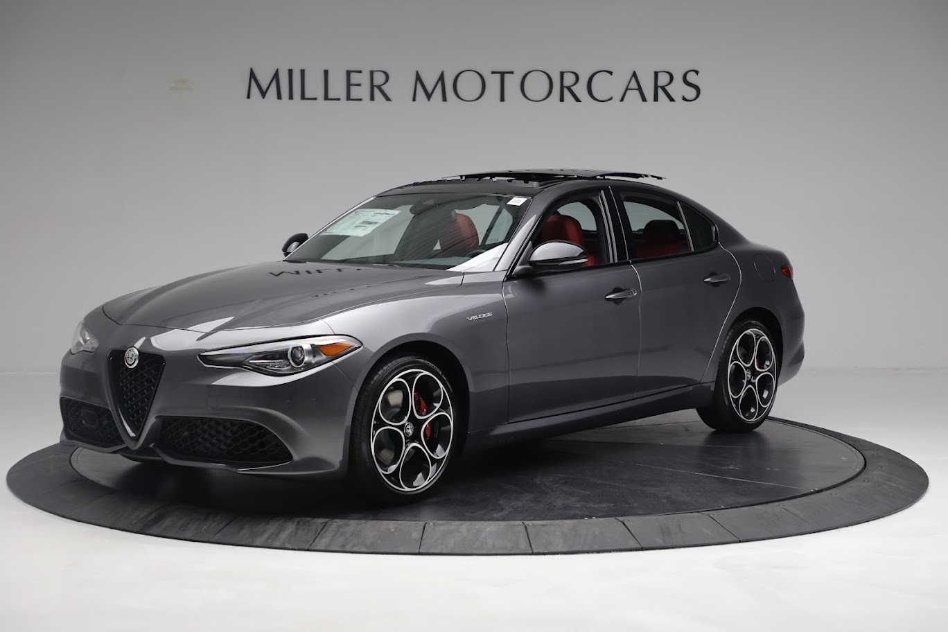 New 2022 Alfa Romeo Giulia Veloce | St. Petersburg, FL