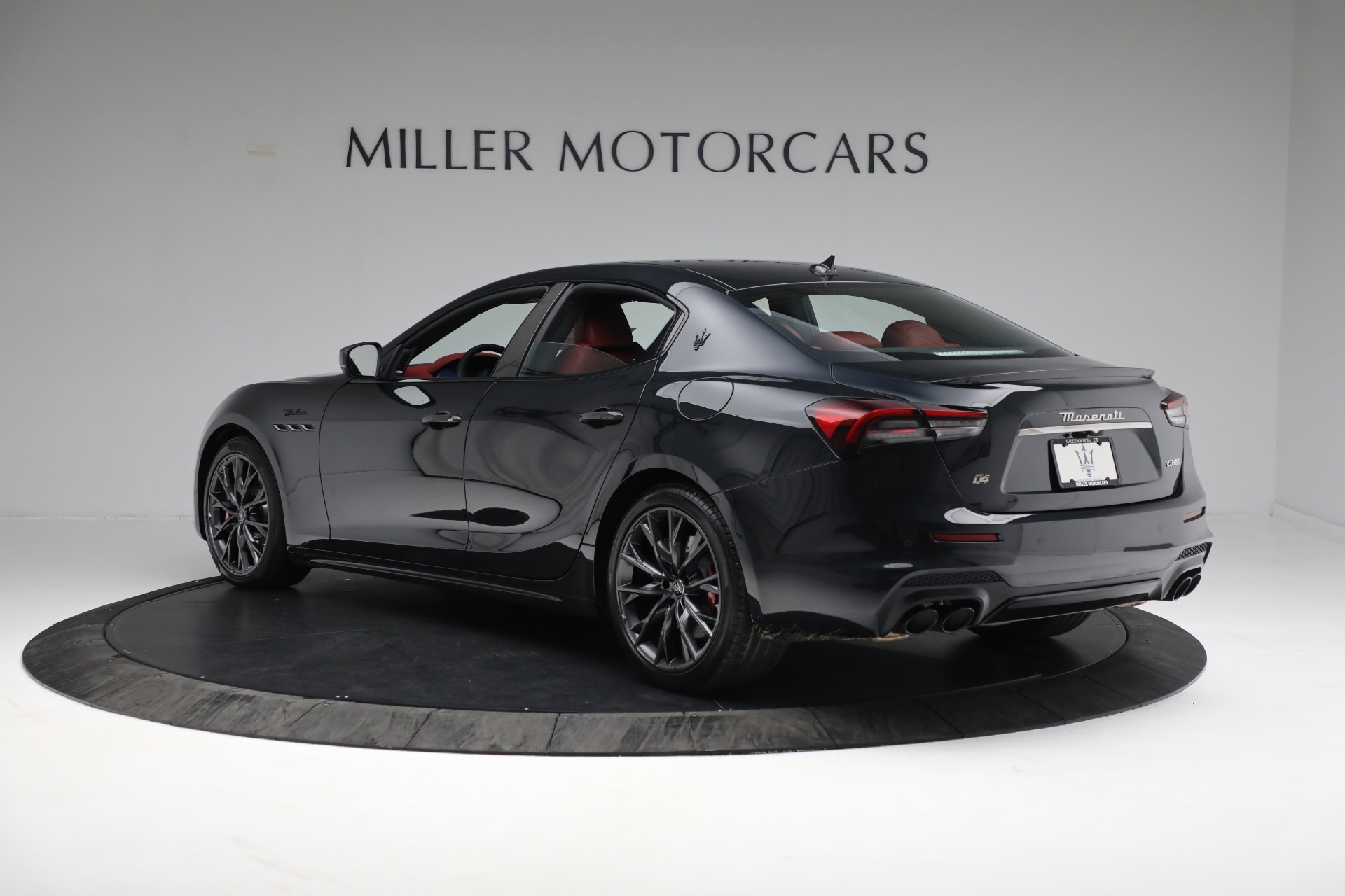 New 2022 Maserati Ghibli Modena Q4 | St. Petersburg, FL