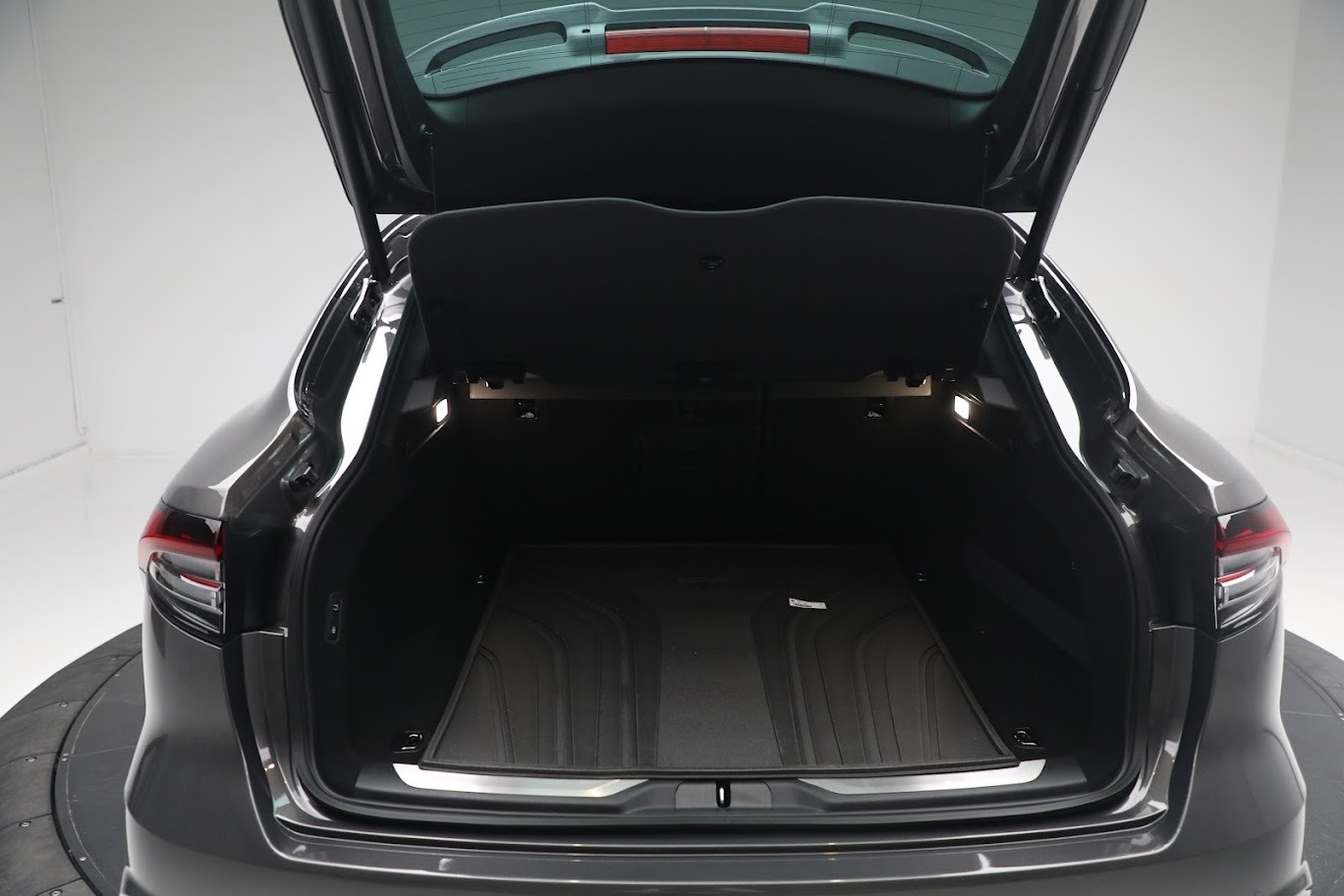 New 2022 Maserati Levante Modena S | St. Petersburg, FL