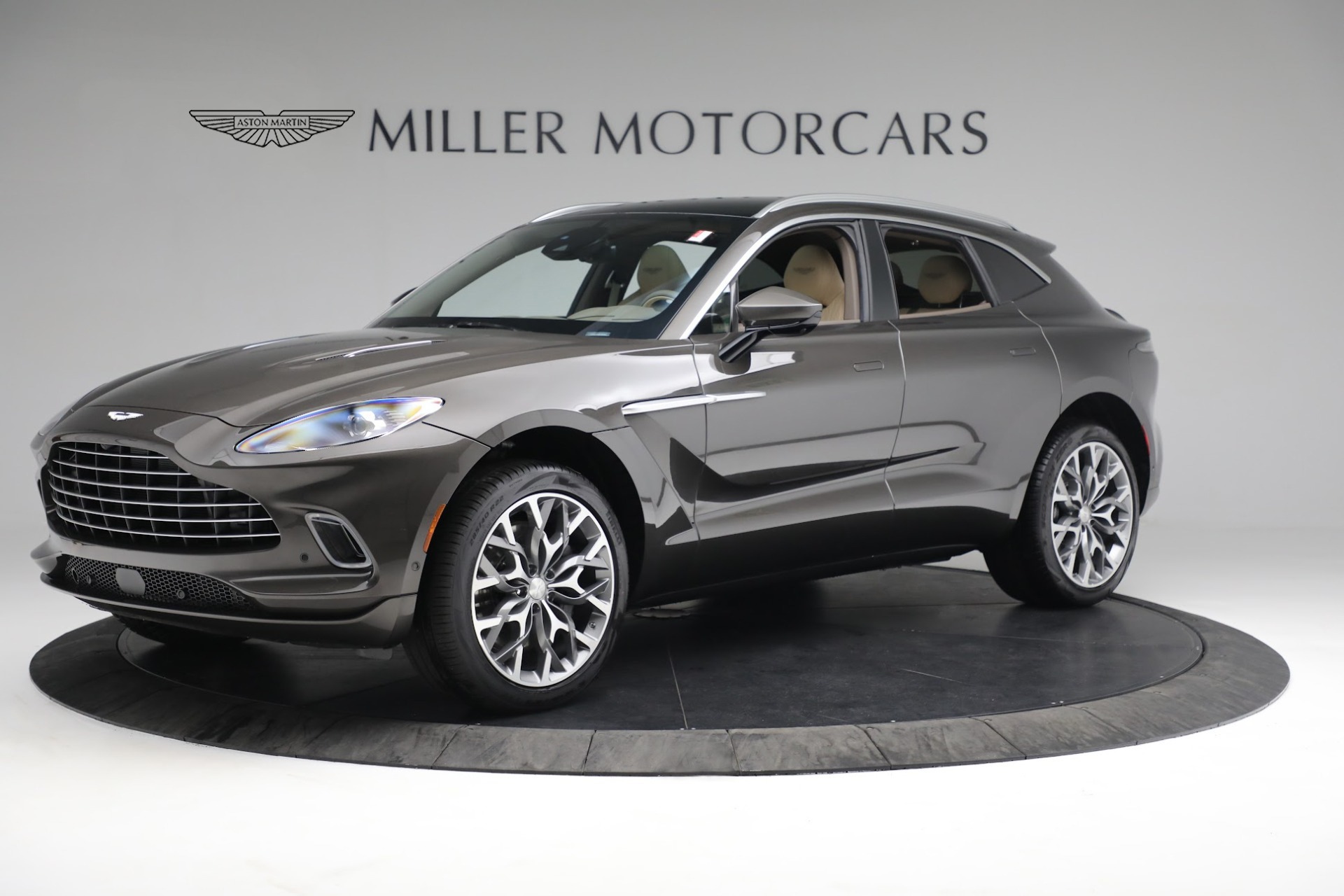 Used 2022 Aston Martin DBX | St. Petersburg, FL