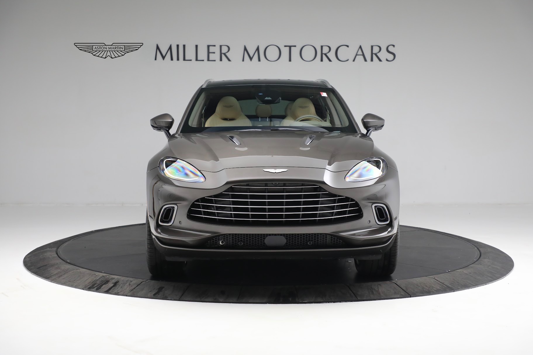 Used 2022 Aston Martin DBX | St. Petersburg, FL