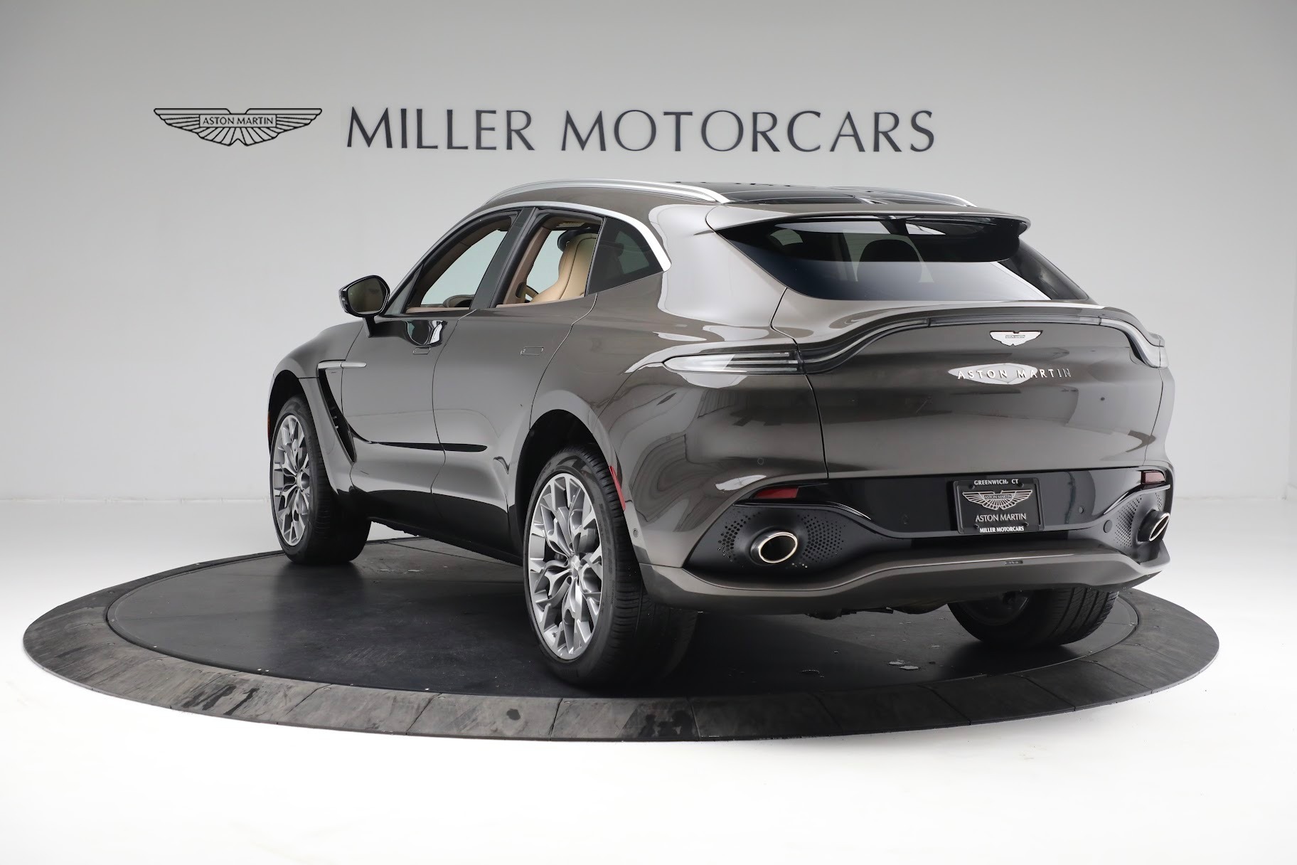 Used 2022 Aston Martin DBX | St. Petersburg, FL