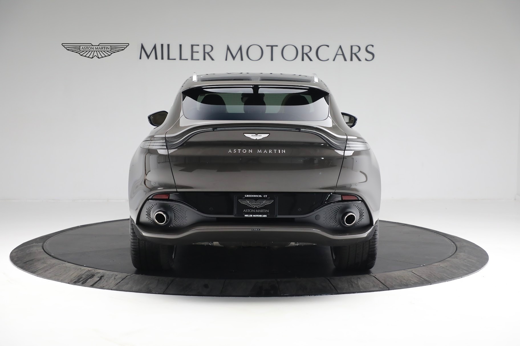 Used 2022 Aston Martin DBX | St. Petersburg, FL