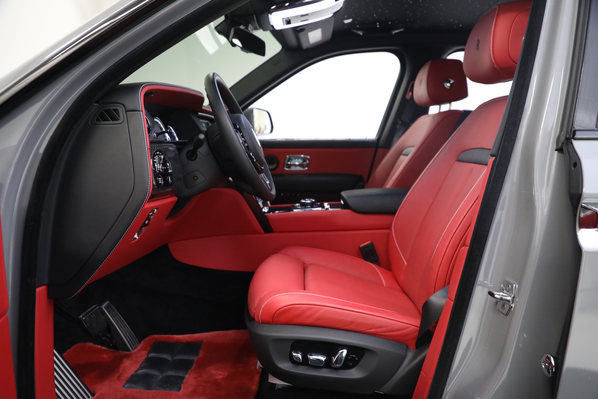 New 2022 Rolls-Royce Cullinan Black Badge | St. Petersburg, FL