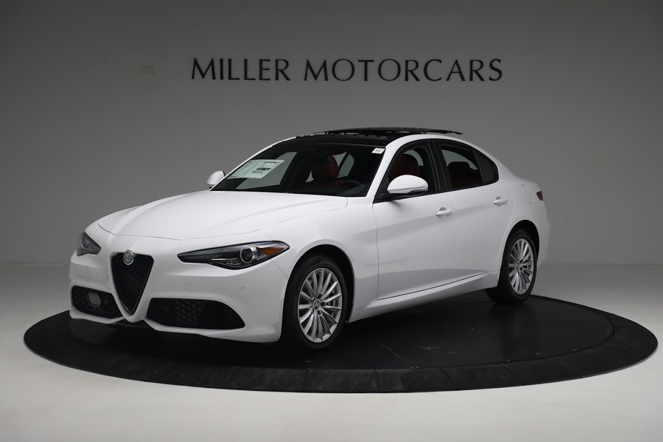 New 2022 Alfa Romeo Giulia Sprint | St. Petersburg, FL