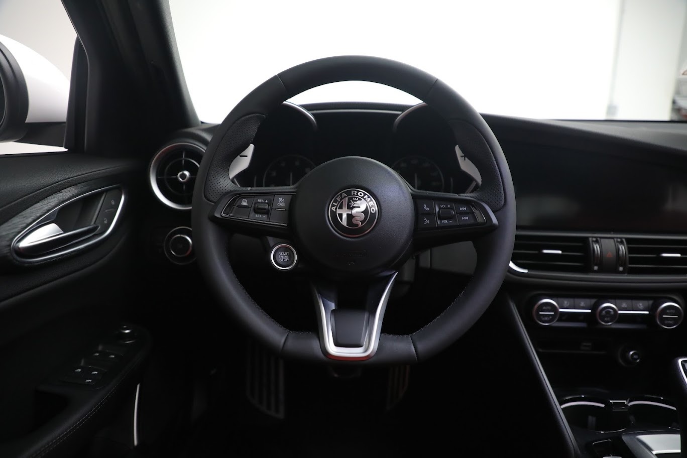 New 2022 Alfa Romeo Giulia Sprint | St. Petersburg, FL