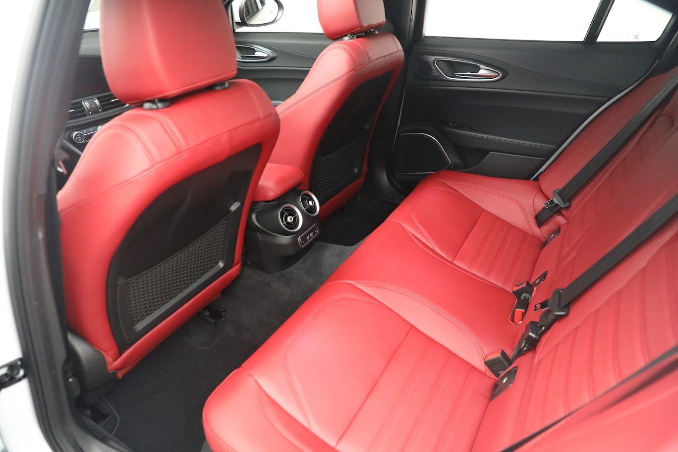 New 2022 Alfa Romeo Giulia Sprint | St. Petersburg, FL